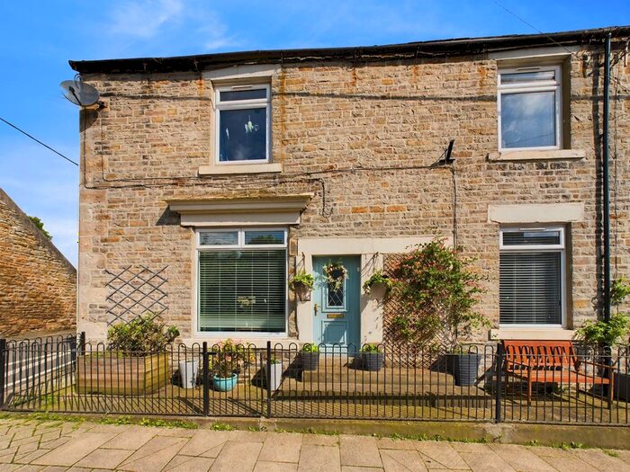 4 Bedroom End Of Terrace House For Sale In Front Street, Westgate, DL13