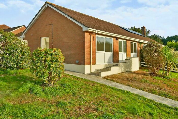 2 Bedroom Bungalow To Rent In Sunningdale Road, Saltash, PL12
