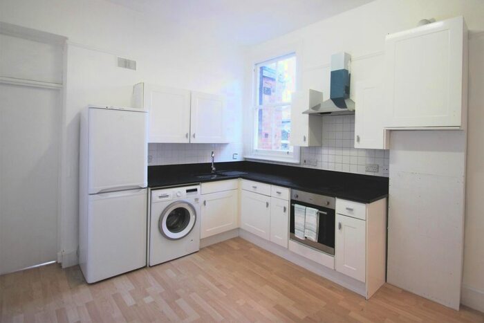 3 Bedroom Flat To Rent In Wyncliffe Mansions, Lechmere Road, Willesden, NW2