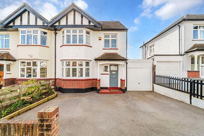 4 Bedroom Semi-Detached House To Rent In Herne Road, Surbiton, KT6