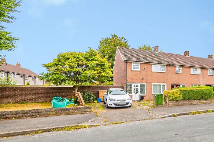 3 Bedroom Semi-Detached House For Sale In Brayford Place, Llanrumney, Cardiff, CF3