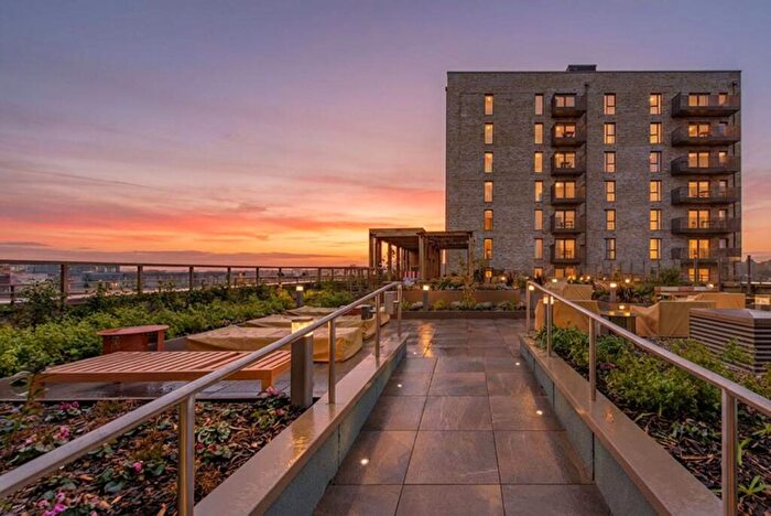 1 Bedroom Flat To Rent In The Draper, Colindale, London, NW9