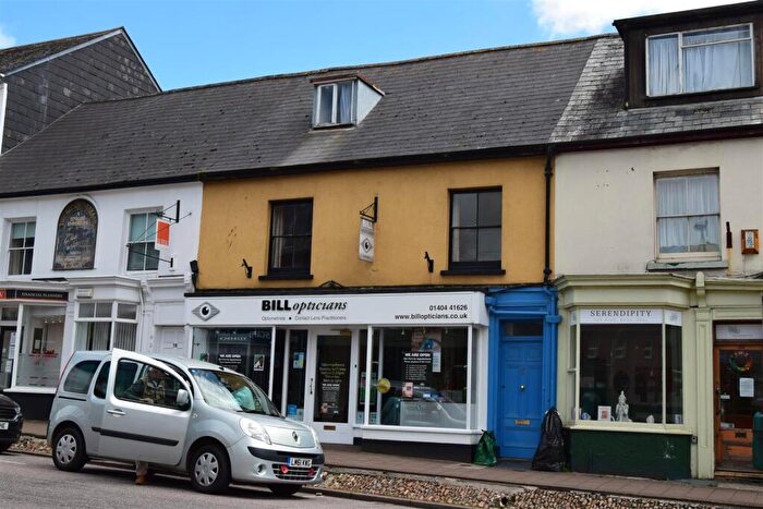 3 Bedroom Apartment To Rent In High Street, EX14