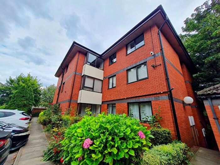 2 Bedroom Flat To Rent In Oaklea Court, Darlington, DL1