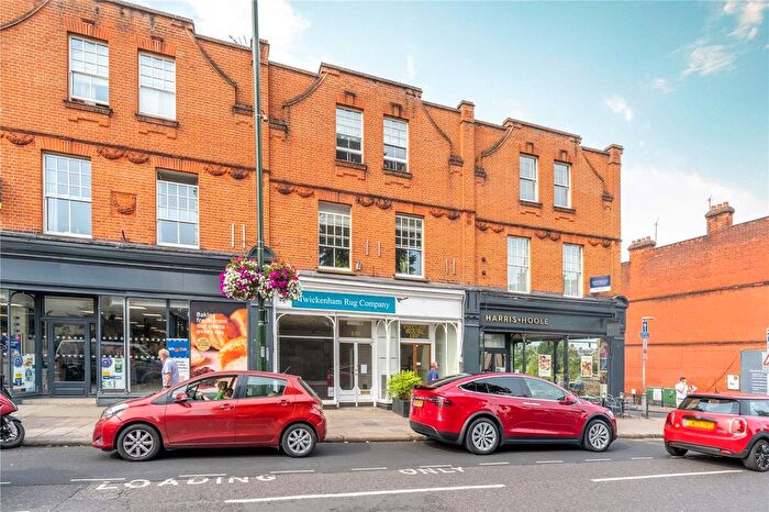 2 Bedroom Flat For Sale In St Margarets Road, St Margarets Village, TW1