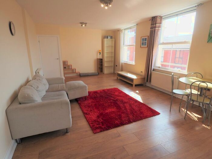 1 Bedroom Apartment To Rent In The Oberon, Queen Street, Hull, HU1