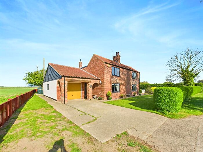 4 Bedroom Detached House For Sale In Bonthorpe, Alford, LN13