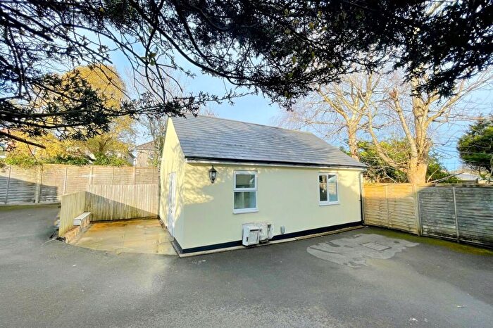 1 Bedroom Detached Bungalow To Rent In Bournemouth, BH9