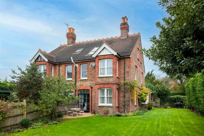 5 Bedroom Semi-Detached House For Sale In Orchid House, Cooksbridge, BN8