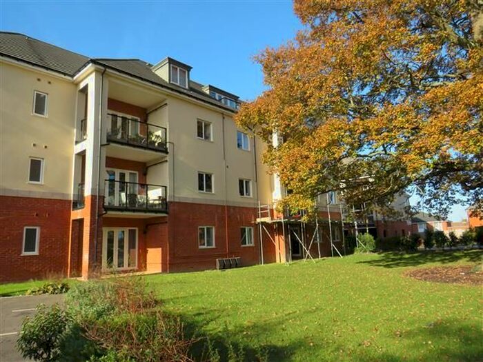 1 Bedroom Flat To Rent In Percivale Close, Crawley, RH11