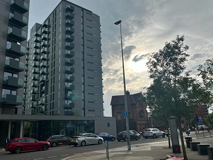 1 Bedroom Flat To Rent In Bury Street, Salford, M3