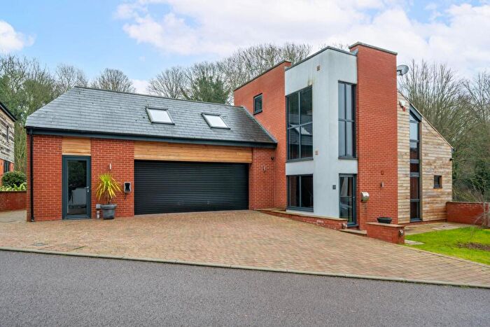 5 Bedroom Detached House For Sale In Springfield Pastures, Nottingham, NG3
