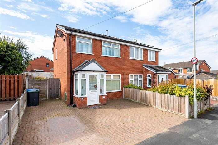 3 Bedroom Semi-Detached House For Sale In Dickens Road, Coppull, Chorley, PR7