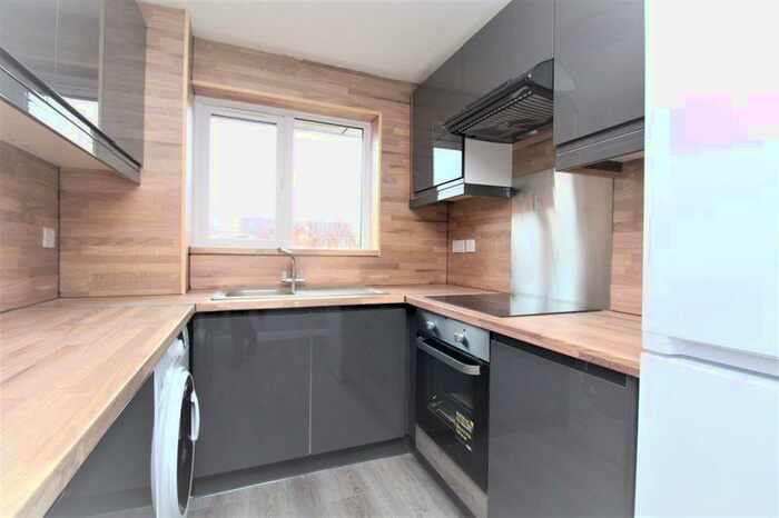 1 Bedroom Flat To Rent In Wigston Close, London, N18