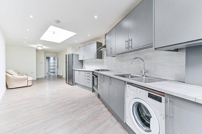 4 Bedroom Terraced House To Rent In Old Town, Croydon, CR0