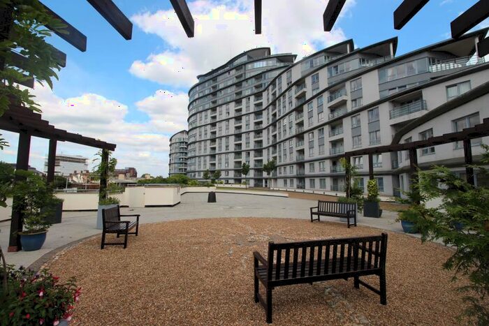 2 Bedroom Apartment To Rent In Woking, GU22