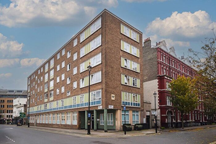 3 Bedroom Flat To Rent In Chapel Street, Marylebone, London, NW1