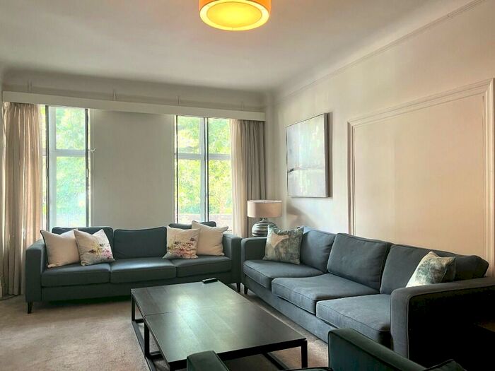 5 Bedroom Apartment To Rent In Park Road, London, NW8