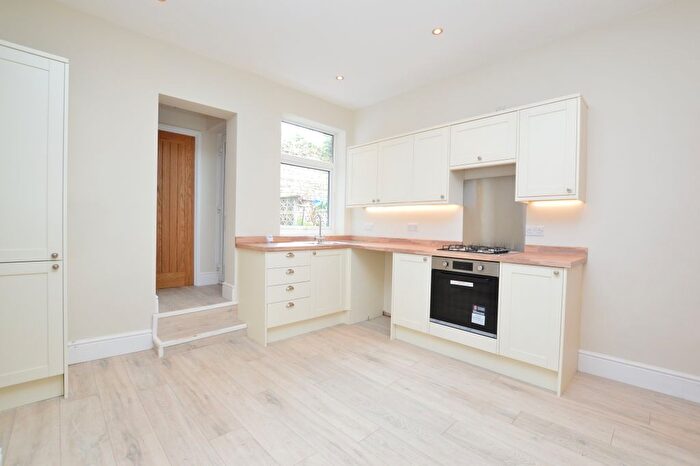 3 Bedroom Terraced House To Rent In Alexandra Road, Sheffield, S2