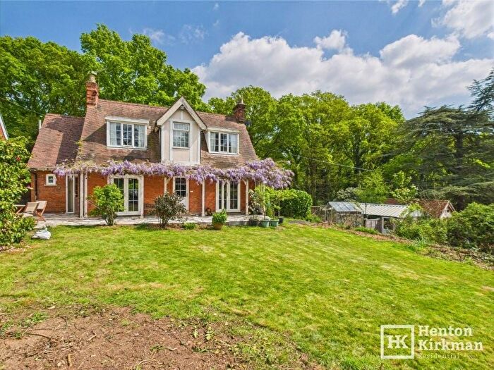 4 Bedroom Chalet For Sale In The Common, Danbury, CM3