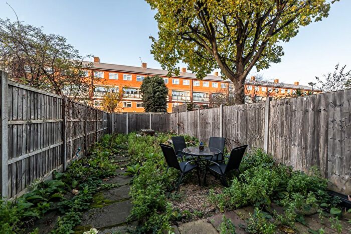 4 Bedroom Terraced House To Rent In Olney Road, London, SE17