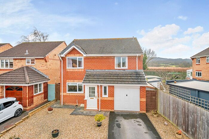 4 Bedroom Detached House For Sale In Burrough Way, Wellington, TA21