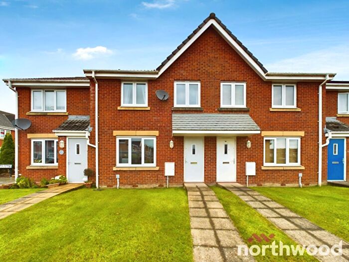 2 Bedroom Town House To Rent In Jethro Street, Bolton, BL2