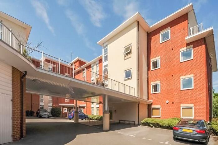 1 Bedroom Flat To Rent In Kerr Place, Aylesbury, HP21