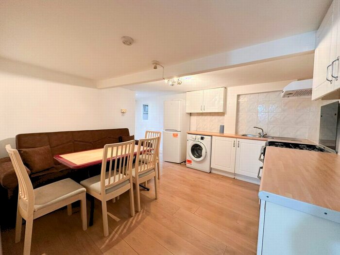 1 Bedroom Flat To Rent In Forburg Road, Stoke Newington, N16