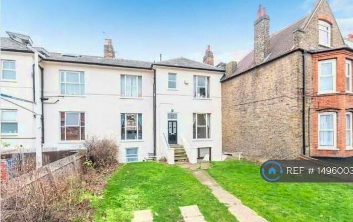 2 Bedroom Flat To Rent In East Dulwich Road, London, SE22