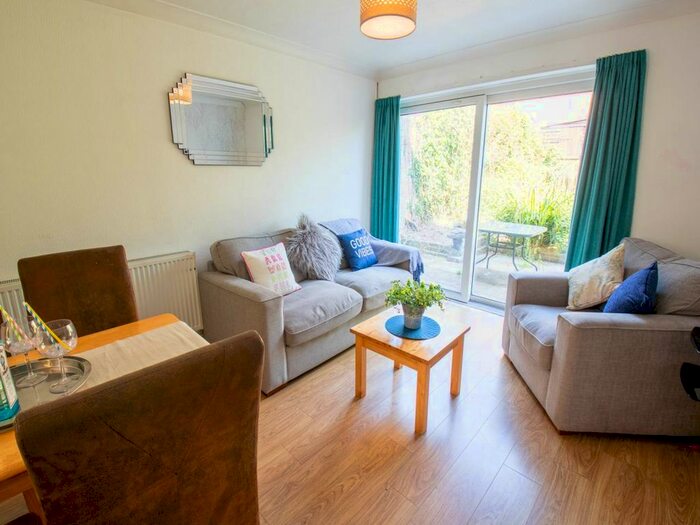 4 Bedroom Property To Rent In Sundridge Close, Canterbury, Kent, CT2