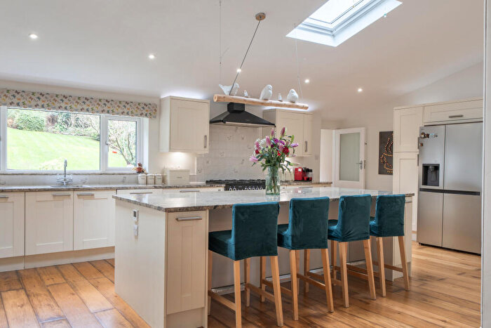 4 Bedroom House For Sale In Whyteleafe Hill, Whyteleafe, CR3