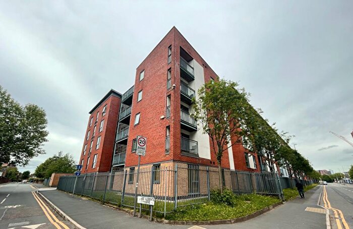 2 Bedroom Flat To Rent In Ordsall Lane, Manchester, M5