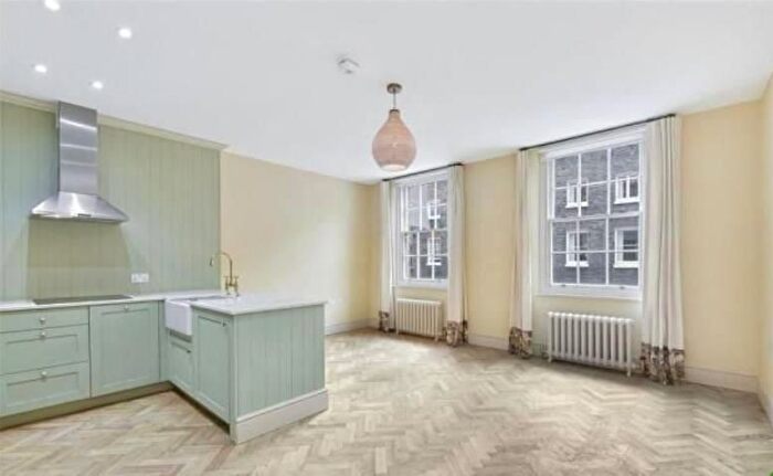 1 Bedroom Flat To Rent In South Molton Street, London, W1K