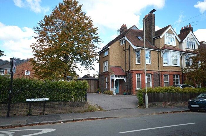 2 Bedroom Flat To Rent In Leslie Lodge, Avenue Road, St Albans, AL1
