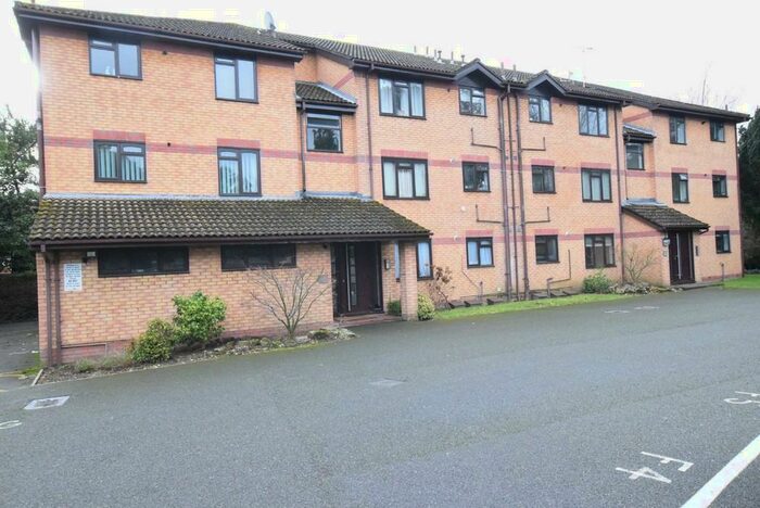2 Bedroom Ground Flat To Rent In Berkeley Court, Cavendish Road, Bournemouth, BH1