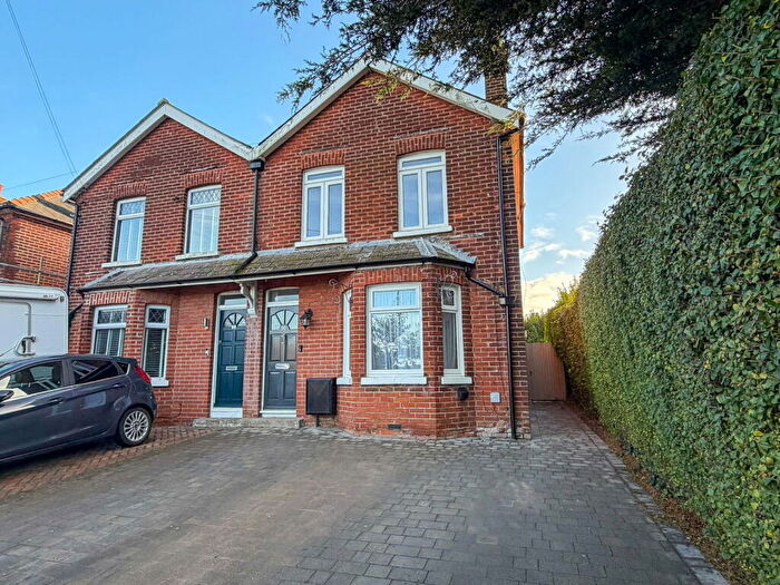 3 Bedroom Semi Detached House For Sale In Woodnesborough Road, Sandwich, CT13