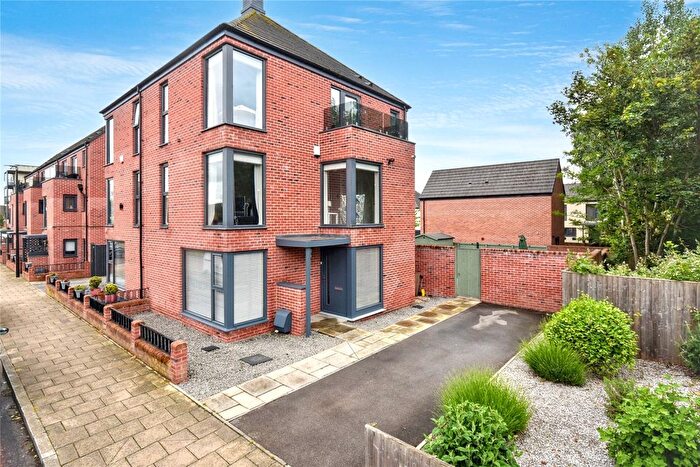 3 Bedroom Semi-Detached House For Sale In Middleton Little Road, Allerton Bywater, Castleford, West Yorkshire, WF10