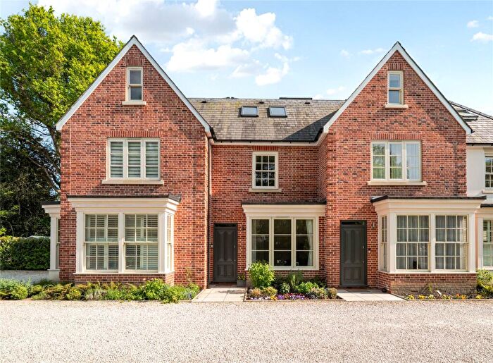 4 Bedroom Terraced House For Sale In Queensgate, Fairmile Lane, Cobham, KT11
