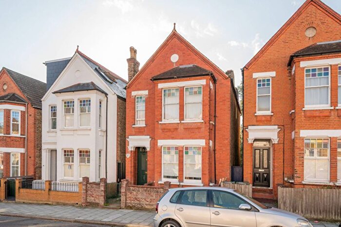 5 Bedroom End Of Terrace House To Rent In Thornlaw Road, West Norwood, London, SE27