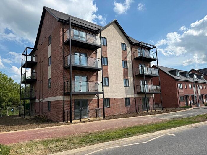2 Bedroom Apartment For Sale In Ouessant Close, Milton Keynes, Milton Keynes, MK8