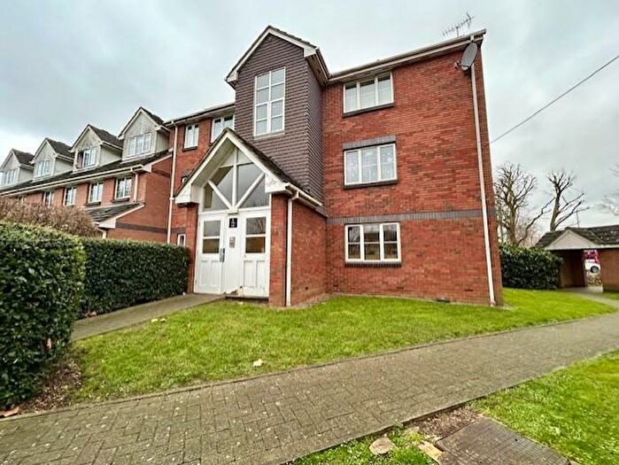 2 Bedroom Flat To Rent In Friday Hill, London, E4