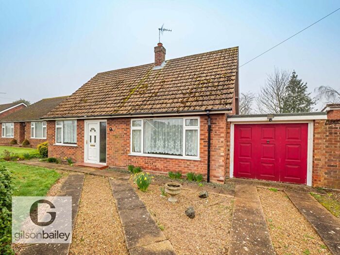 3 Bedroom Detached House For Sale In Briar Close, Lingwood, NR13