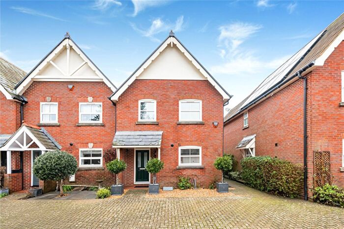 2 Bedroom End Of Terrace House For Sale In Fitzalan Road, Arundel, West Sussex, BN18