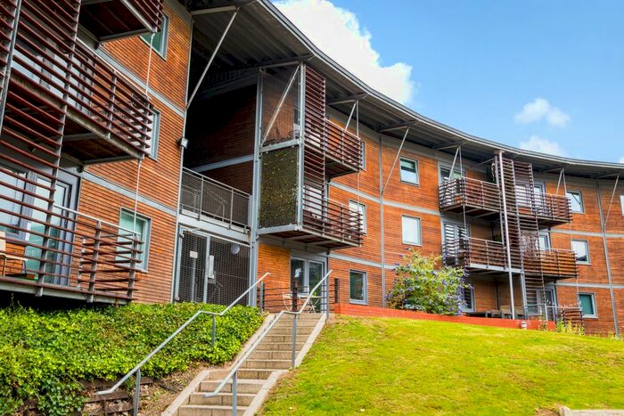 2 Bedroom Flat To Rent In North Street, Leeds, LS2