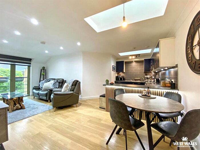 1 Bedroom Apartment For Sale In The Green, Pembroke, SA71