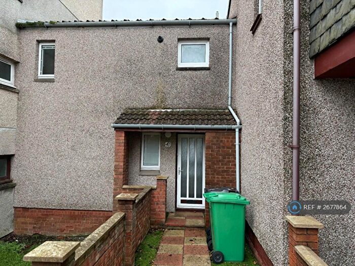 2 Bedroom Terraced House To Rent In Pollock Walk, Dunfermline, KY12