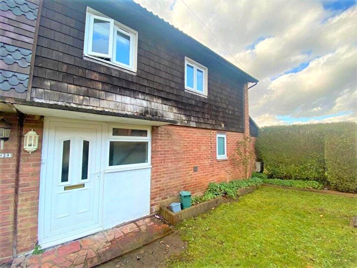 6 Bedroom End Of Terrace House To Rent In Cabell Road, Guildford, Surrey, GU2