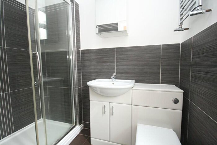 3 Bedroom Flat To Rent In Marquis Road, Wood Green, N22