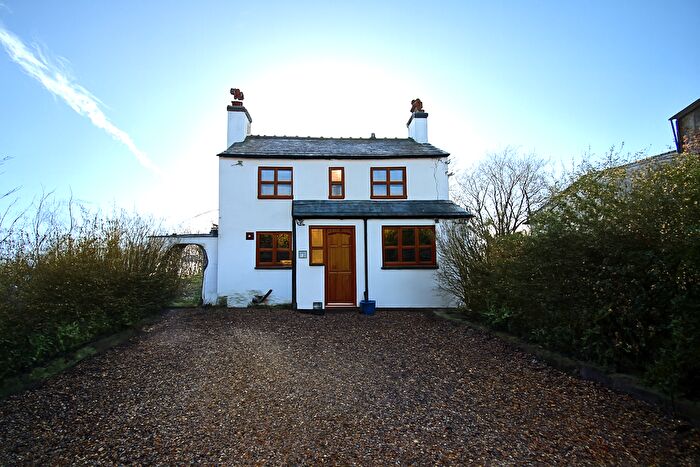 3 Bedroom Cottage For Sale In Post Office Lane, Hampton, Malpas, SY14
